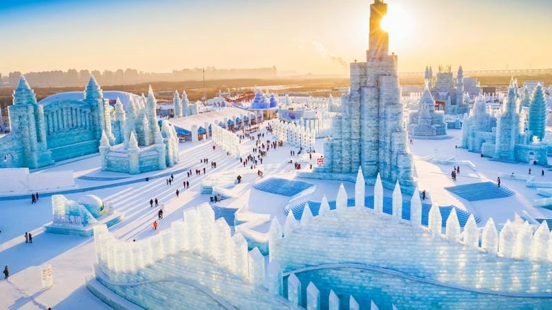 Cùng đắm mình trong lễ hội băng đăng Harbin rực rỡ