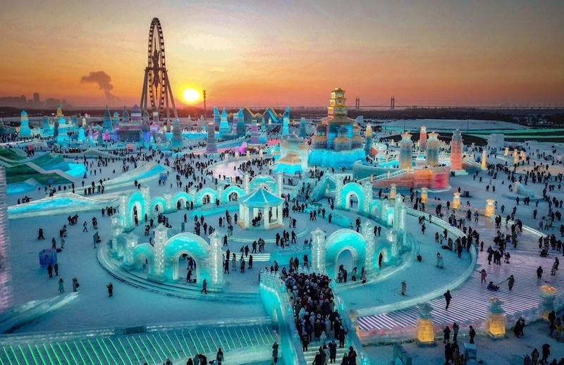 Lạc lối trong lễ hội băng đăng Harbin huyền ảo