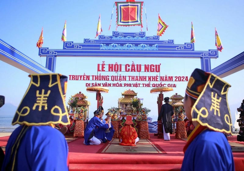 Thức dậy cùng Lễ hội Cầu Ngư nổi tiếng