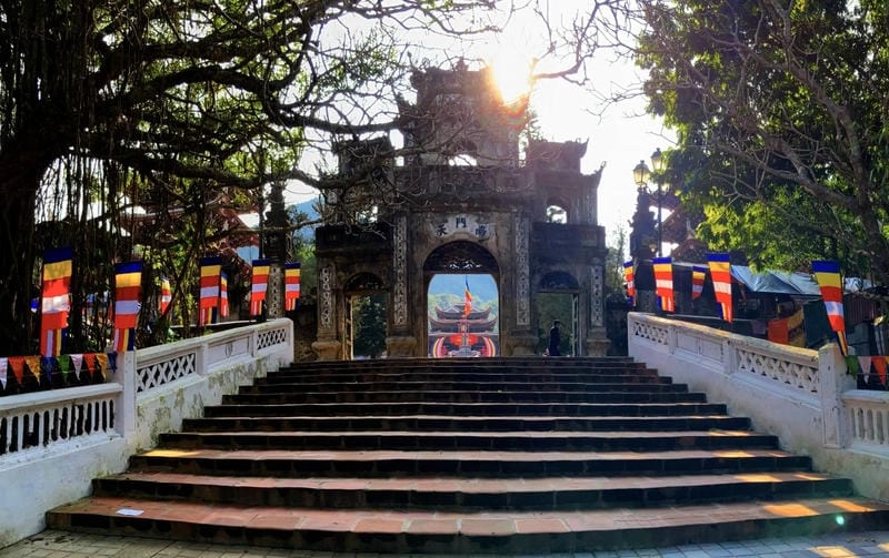 Tìm về Lễ hội Chùa Hương lễ hội xuân