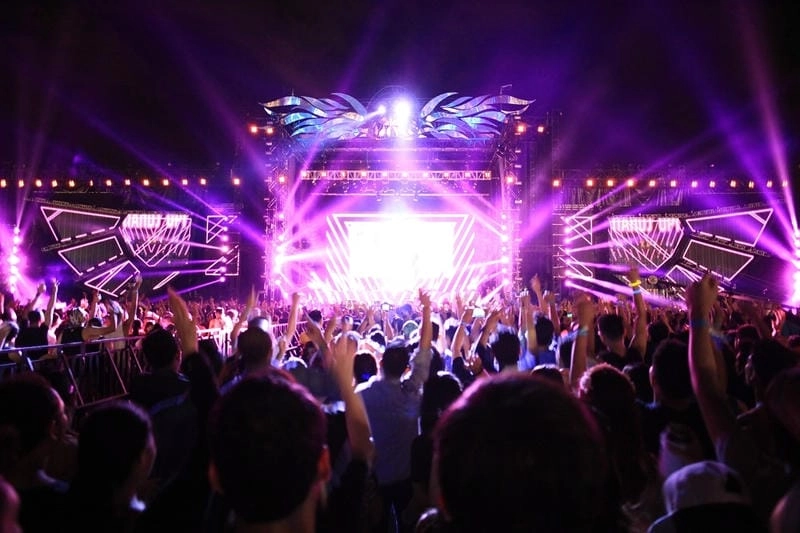 Săn những bức ảnh lễ hội Coachella rực rỡ