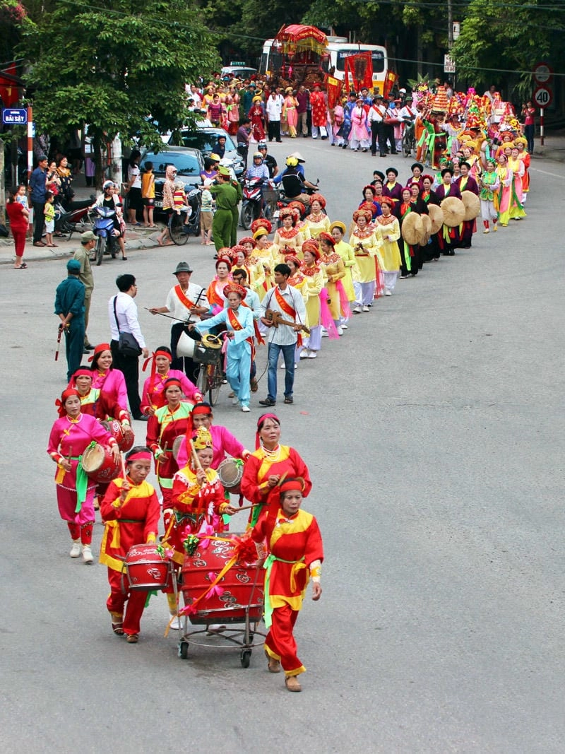 Cùng du ngoạn lễ hội dân gian hoành tráng