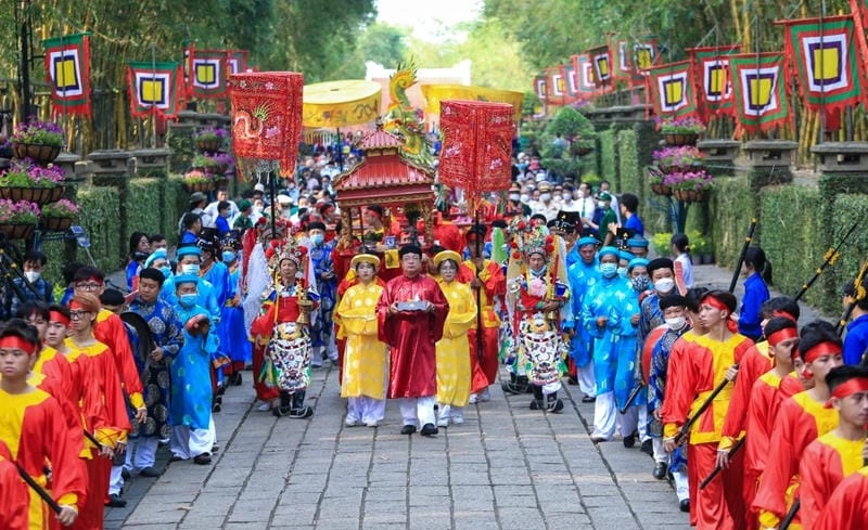 Thức dậy cùng Lễ hội Đền Hùng linh thiêng