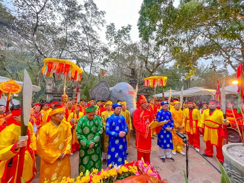 Gợi ý những bức ảnh Lễ hội Gióng anh hùng