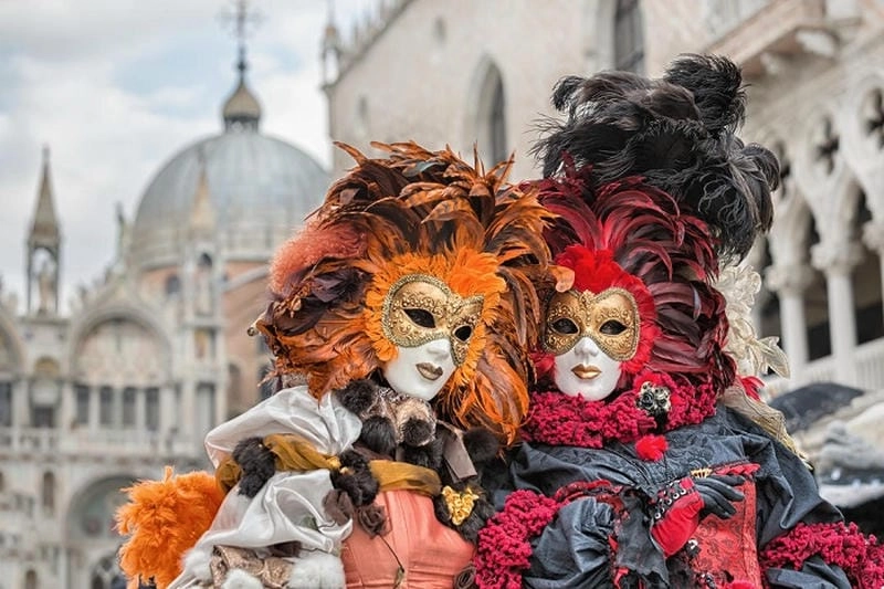 Săn những bức ảnh lễ hội hóa trang Venice sôi động
