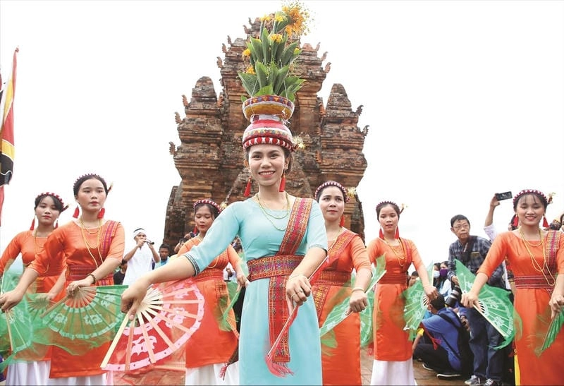 Lạc lối trong Lễ hội Katê đặc sắc