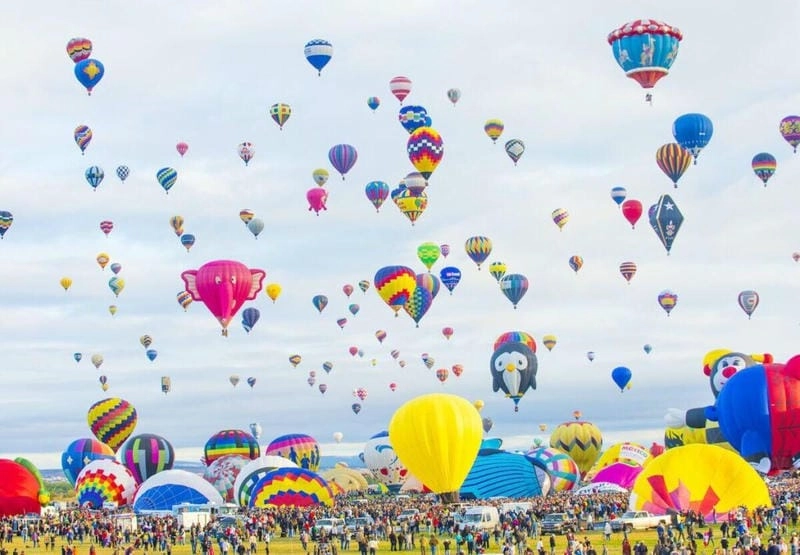 Cùng du ngoạn lễ hội khinh khí cầu Albuquerque hoành tráng