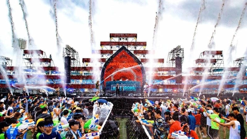 Cười sảng với lễ hội mùa hè vui nhộn