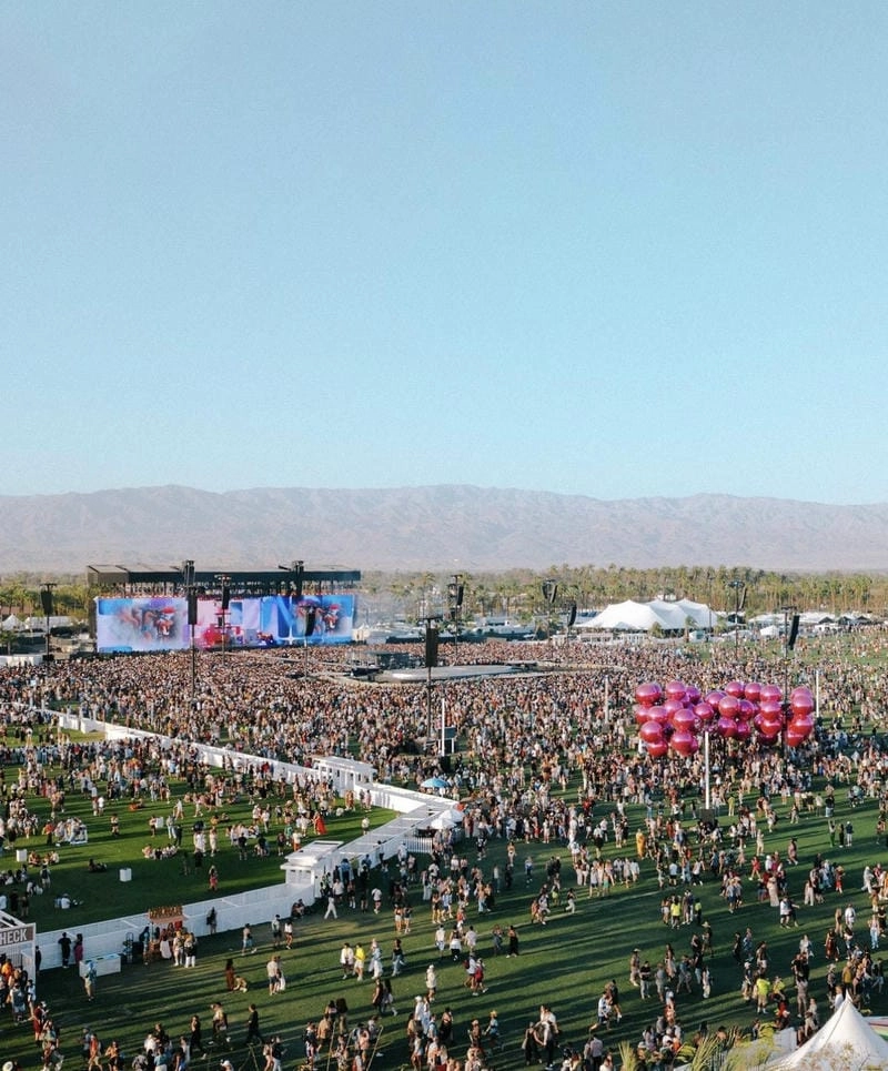 Săn những bức ảnh lễ hội ngoài trời rực rỡ