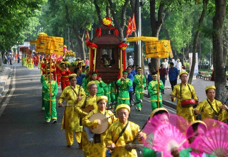 Hòa mình vào lễ hội truyền thống văn hóa