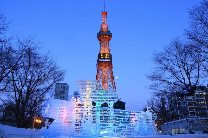 Cùng đắm mình trong lễ hội tuyết Sapporo rực rỡ