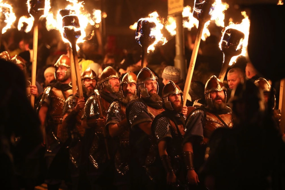 Cười sảng với Lễ hội Viking độc đáo