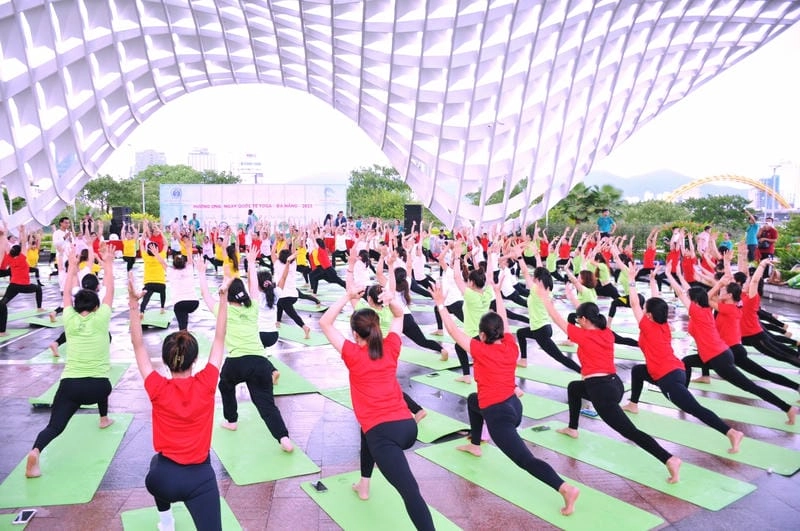Cùng du ngoạn lễ hội yoga quốc tế hoành tráng