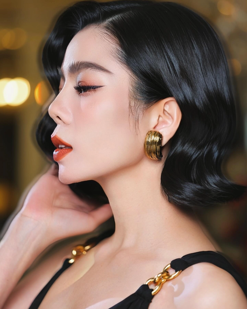 Lệ Quyên Nếu em được chọn lựa bản hit pop ballad da diết làm nên tên tuổi