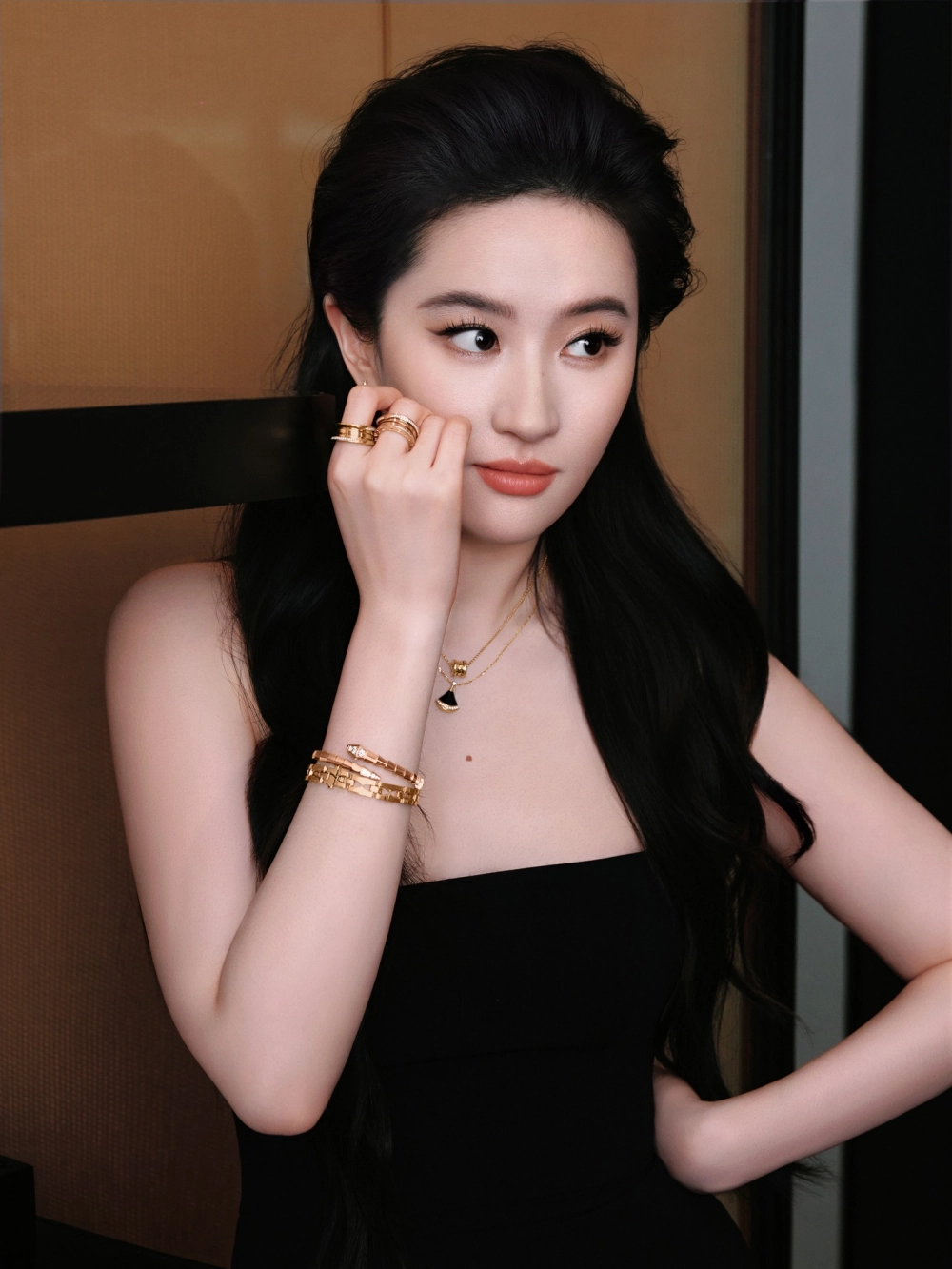 Tiểu Long Nữ Lưu Diệc Phi và tạo hình trong veo, thoát tục