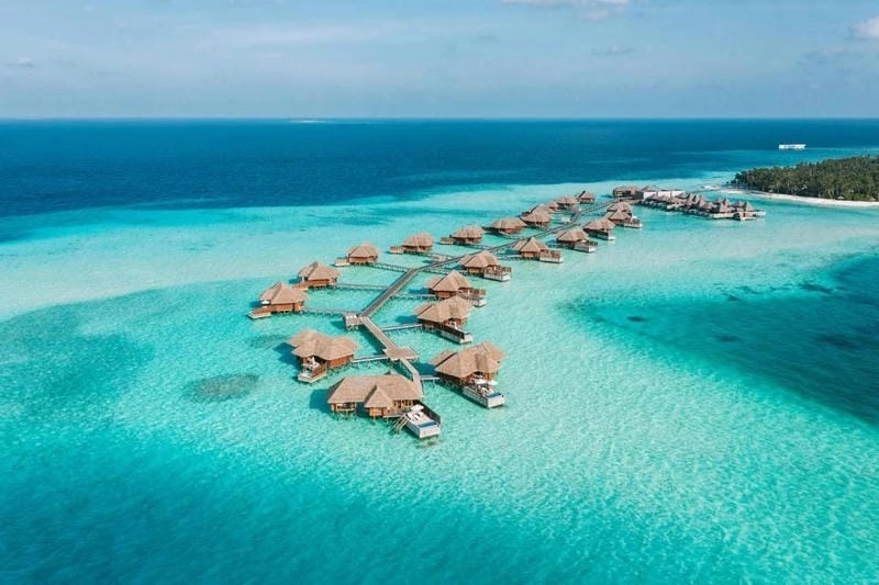 Đắm mình trong Maldives biển xanh