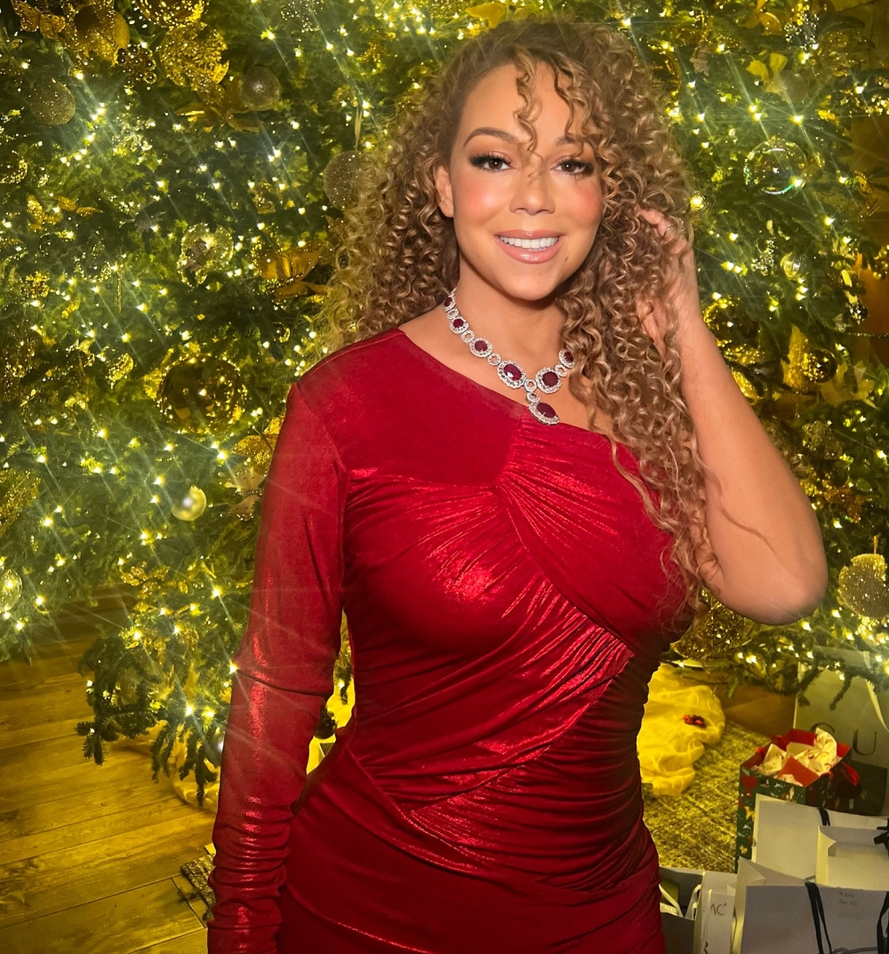 All i want for christmas is you Mariah Carey bản hit Giáng sinh bất hủ
