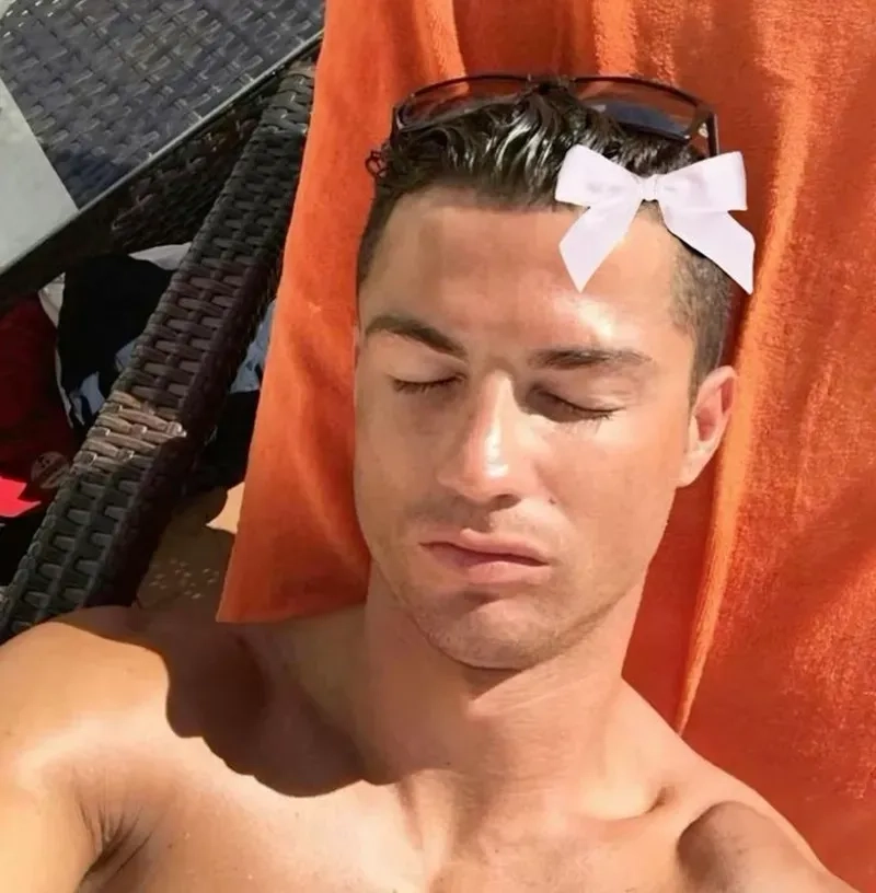 Giải trí cực mạnh cùng meme ronaldo siu được chia sẻ rầm rộ