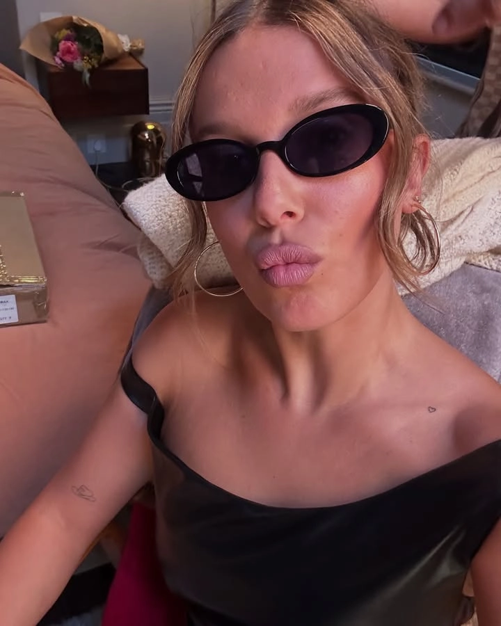Millie Bobby Brown makeup và thương hiệu làm đẹp riêng