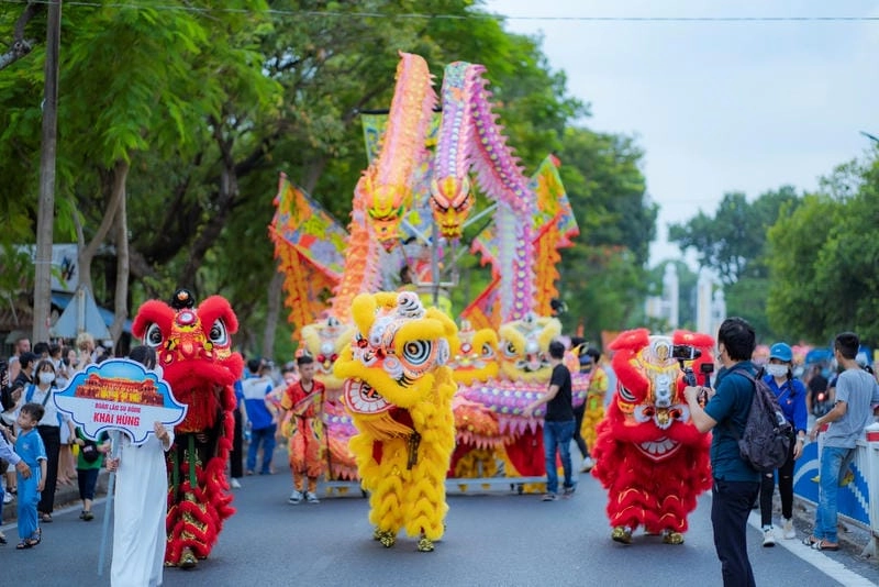 Săn những bức múa lân sư rồng sôi động