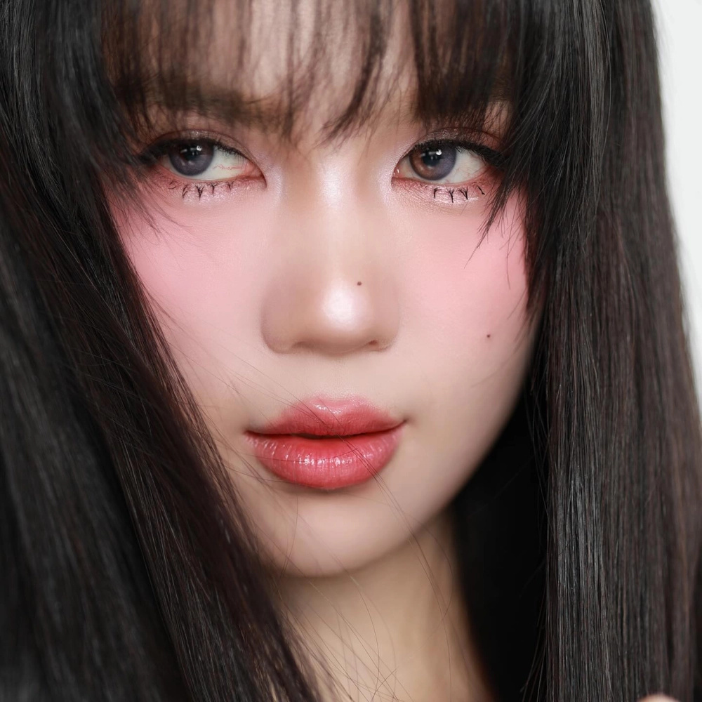 Eo Ngọc Trinh và vòng eo 56 đã thành thương hiệu huyền thoại