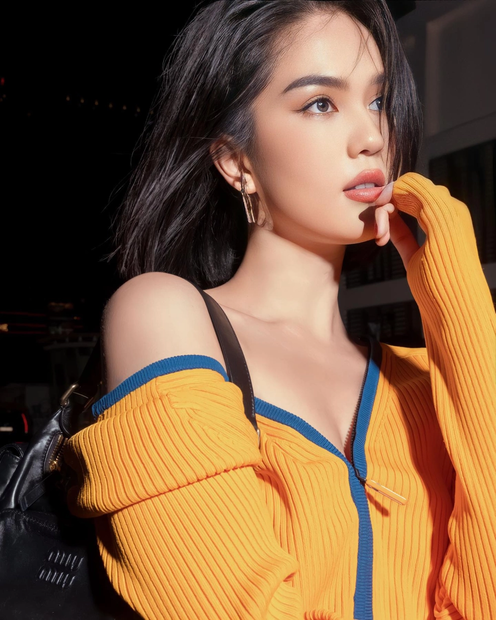 Người mẫu Ngọc Trinh và hành trình từ quê nghèo đến nữ hoàng nội y