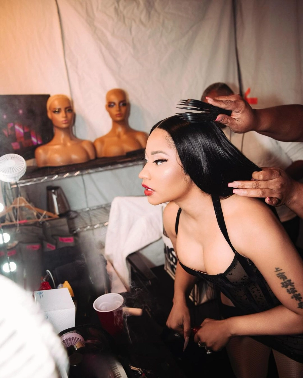 Anaconda Nicki Minaj bản hit huyền thoại với MV gây bão toàn cầu