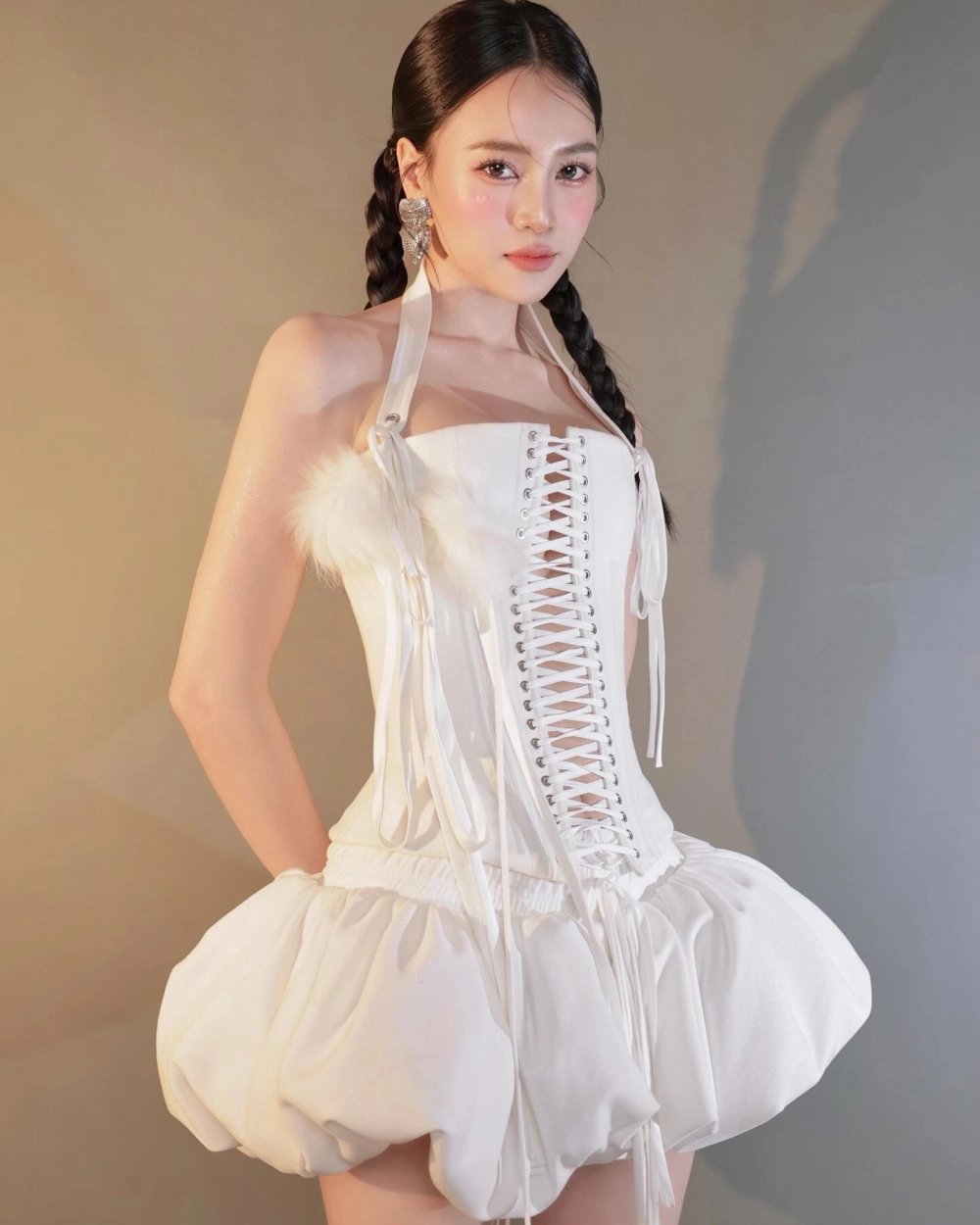 Facebook Ninh Dương Lan Ngọc trang cá nhân với hàng triệu người theo dõi