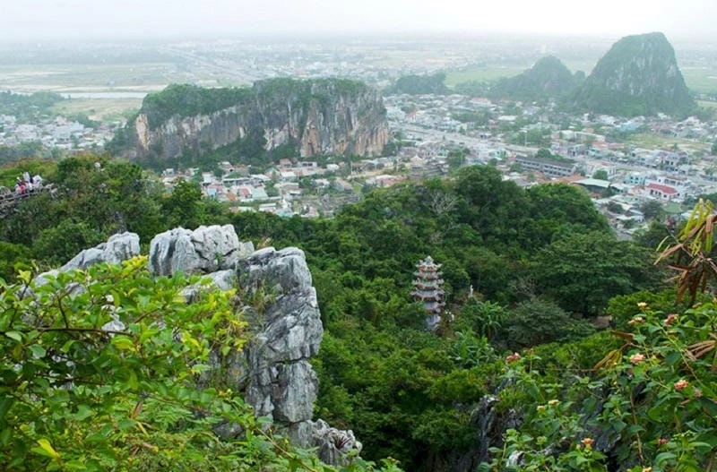 Cùng du ngoạn Núi Ngũ Hành Sơn hấp dẫn