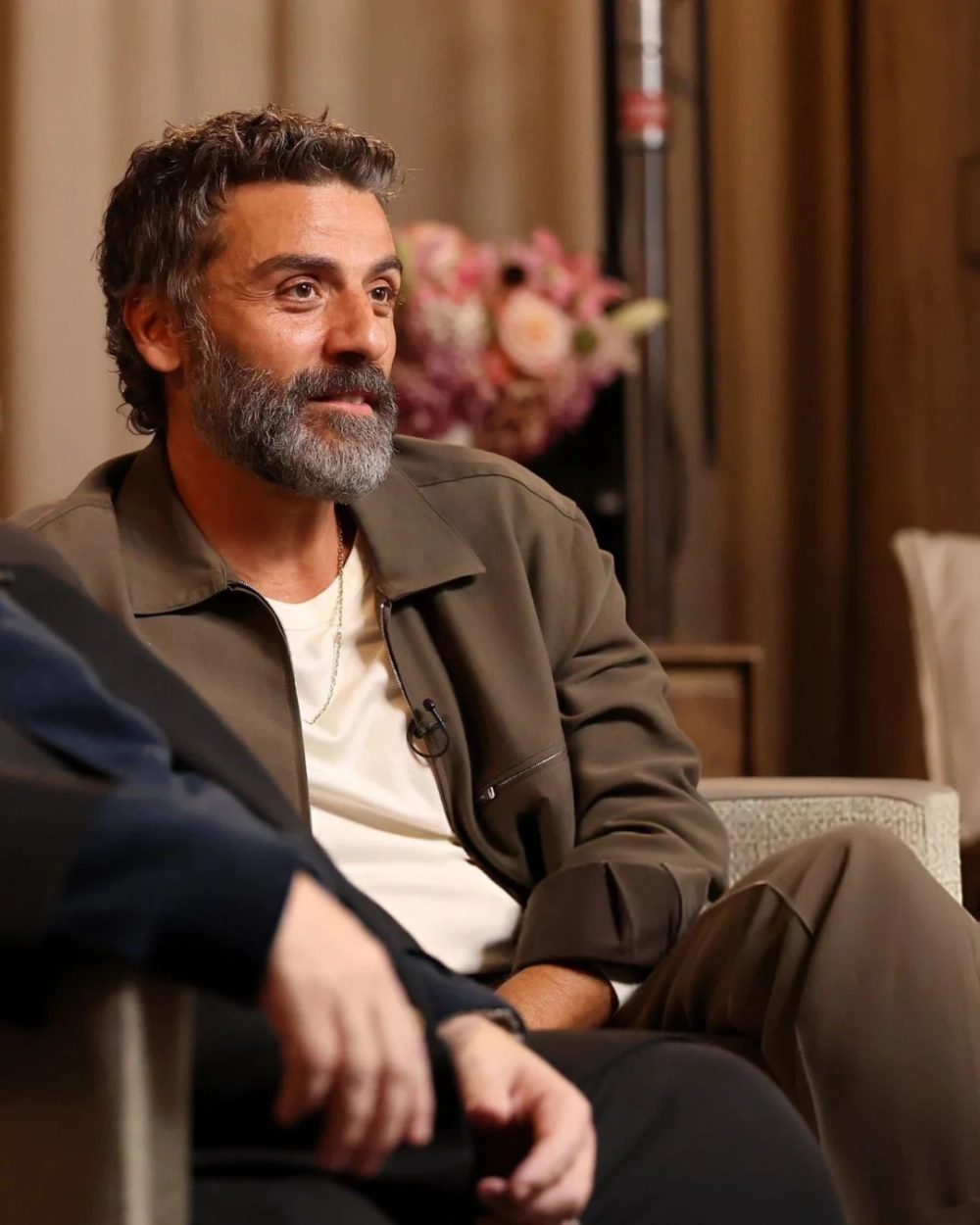 Oscar Isaac wife (vợ) và cuộc sống hôn nhân bên đạo diễn Elvira Lind