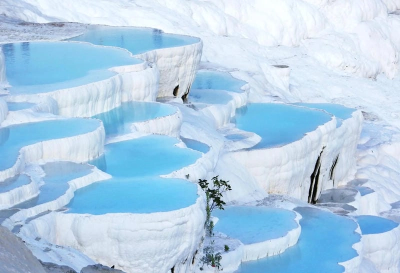 Đắm mình trong Pamukkale kỳ vĩ