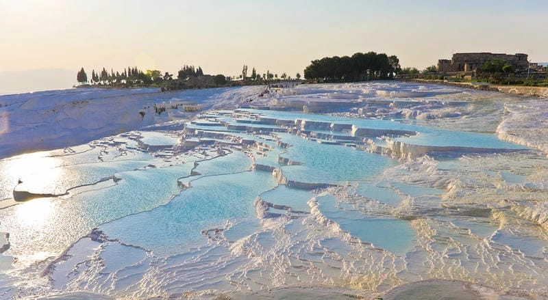 Thức dậy cùng Pamukkale tráng lệ