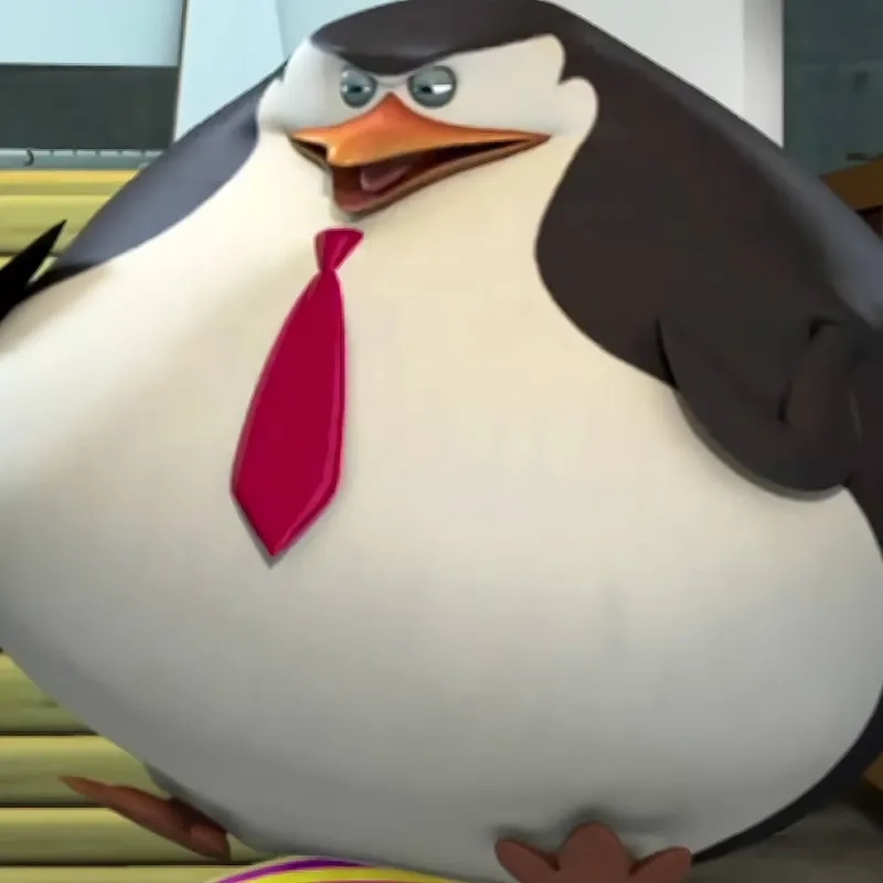 Khi tâm trạng chùng xuống hãy dùng sad penguin meme