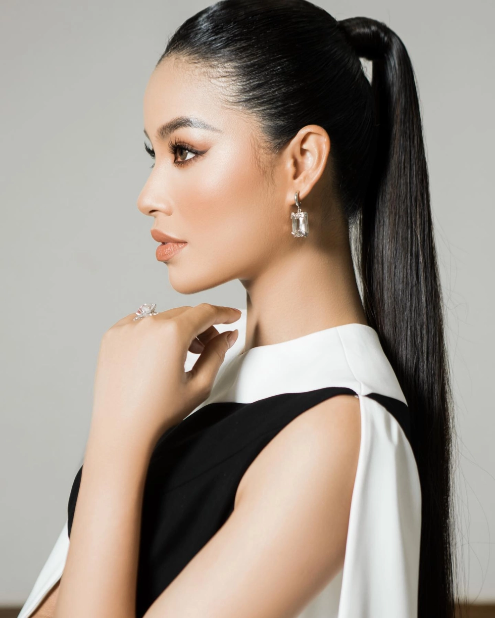 Phạm Hương hoa hậu quốc dân và cuộc sống hiện tại ở Mỹ