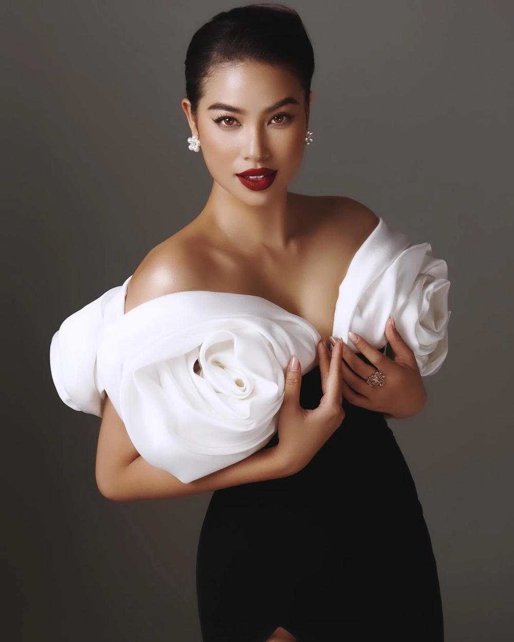 Hoa hậu Phạm Hương và hành trình tại Miss Universe 2015