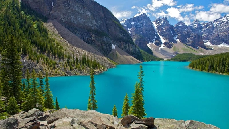 Lạc lối trong phong cảnh Canada mùa thu