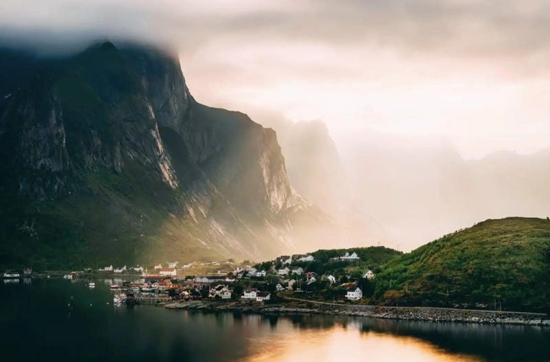 Đắm mình trong phong cảnh Na Uy fjord