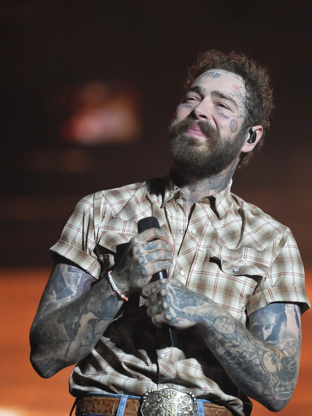 Post Malone I had some help siêu hit nhạc country phá vỡ mọi kỷ lục 2024