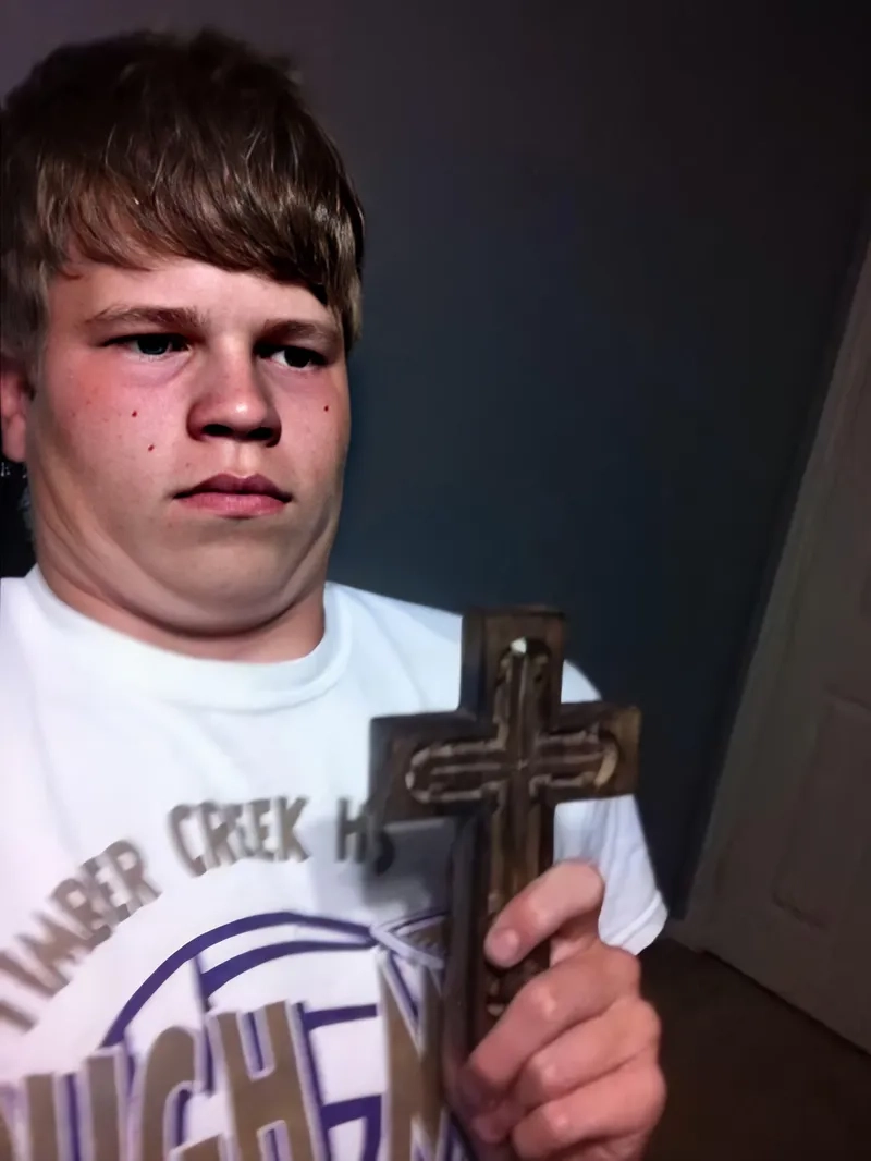 Sức hút không ngờ từ man praying meme trên mạng xã hội
