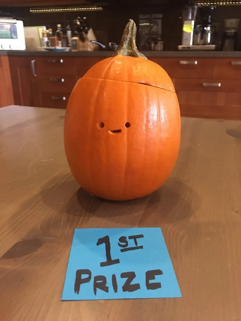 Rùng rợn nhưng hài hước hết cỡ với spooky pumpkin meme