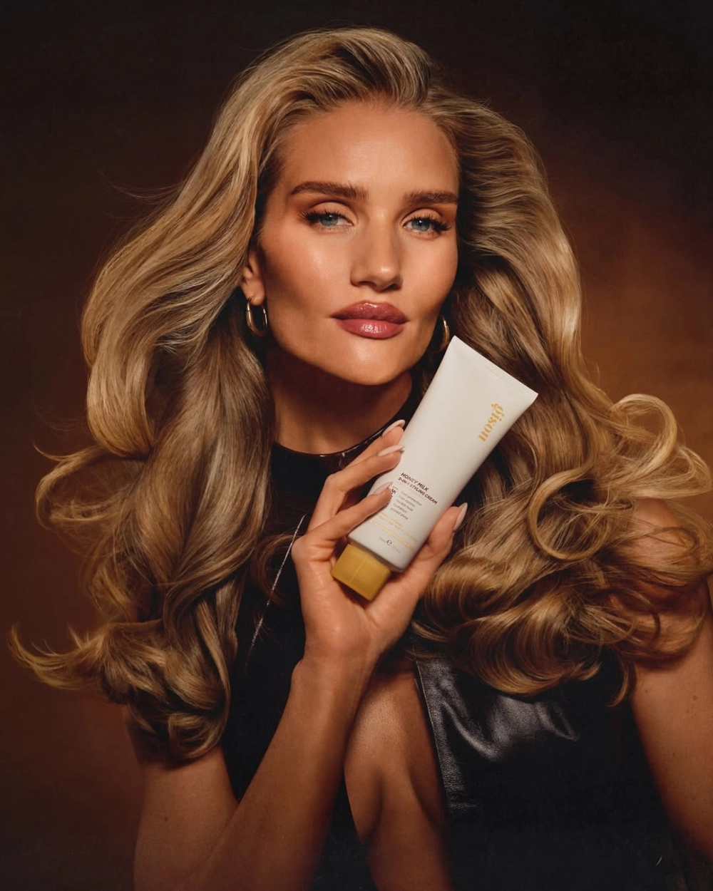 Rosie Huntington Whiteley movie và những vai diễn trong Transformers, Mad Max