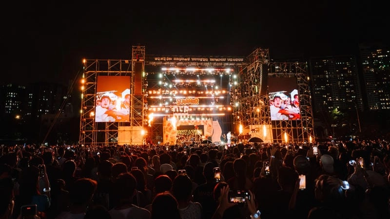 Sưu tầm những bức sân khấu lễ hội âm nhạc nổi bật