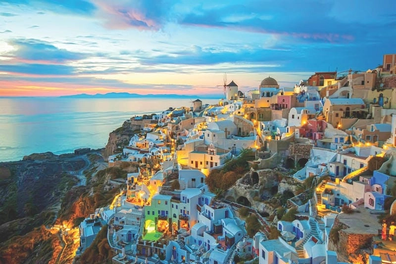 Tìm về Santorini biển xanh