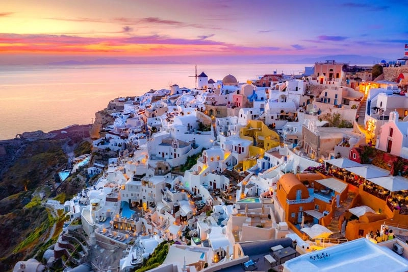 Tìm hiểu giới thiệu đôi nét về hòn đảo Santorini