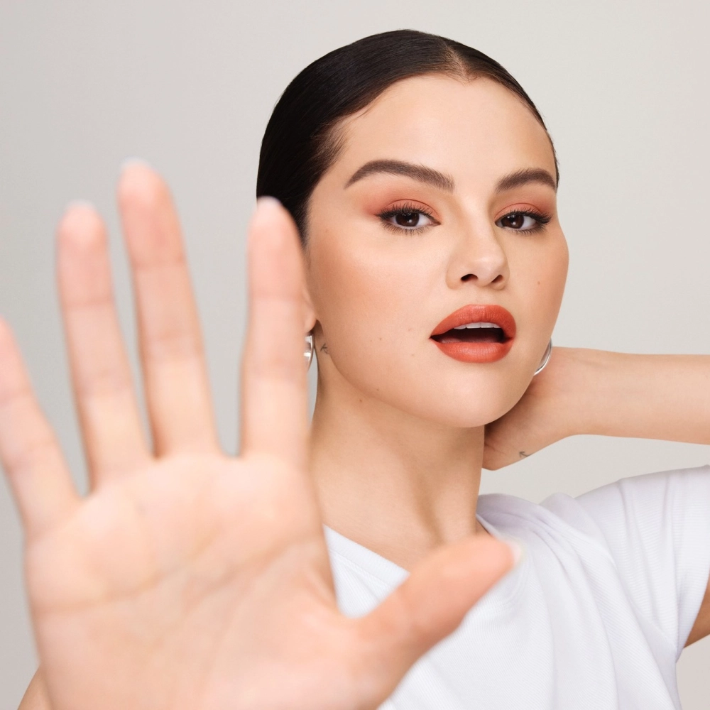 Love song Selena Gomez và những bản tình ca ngọt ngào, sâu lắng