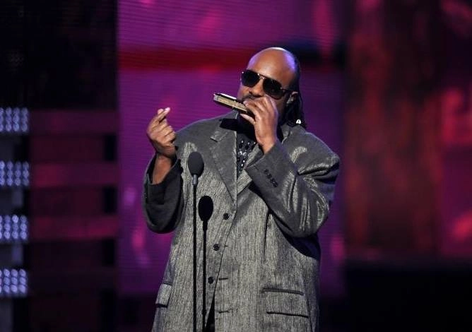 Very superstitious Stevie Wonder và câu hát huyền thoại trong hit Superstition
