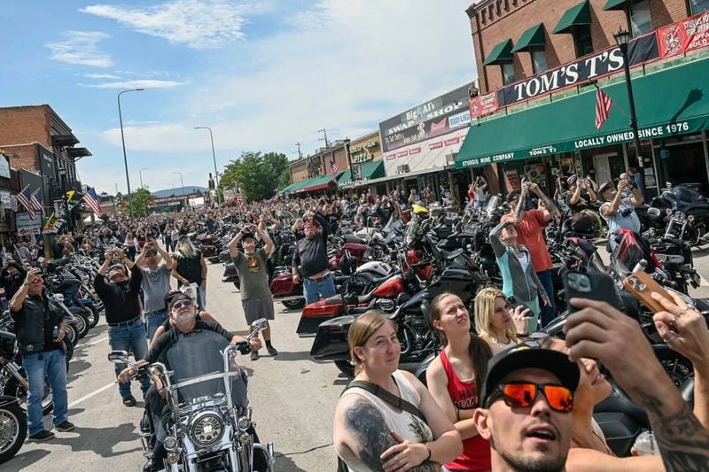 Tìm về Sturgis Motorcycle Rally huyền ảo