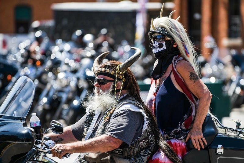 Thức dậy cùng Sturgis Motorcycle Rally đặc sắc