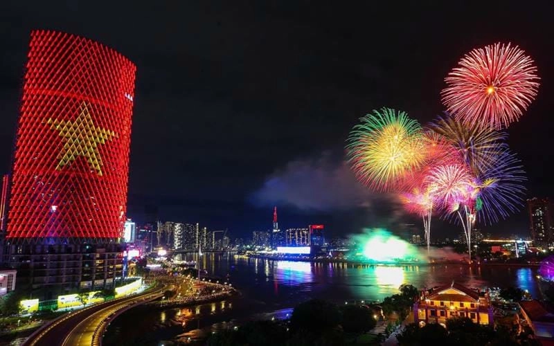 Tìm về Tết Dương lịch hấp dẫn