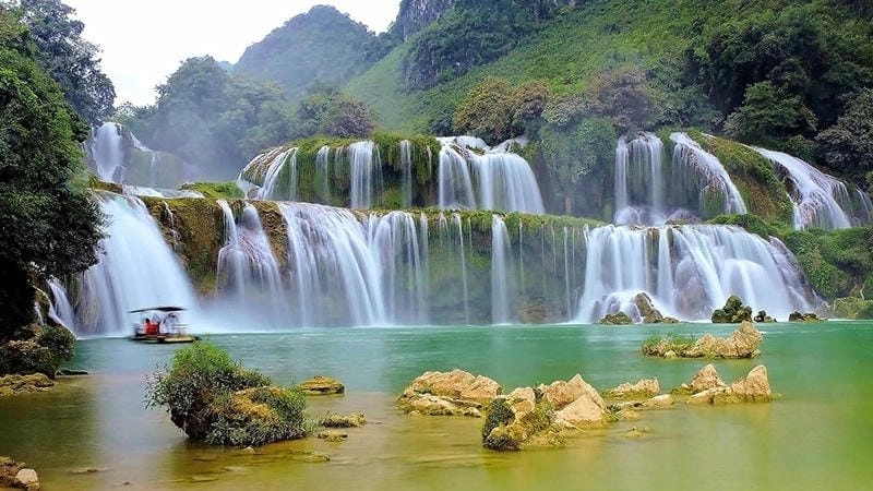 Cười sảng với thác Bản Giốc đẹp nhất